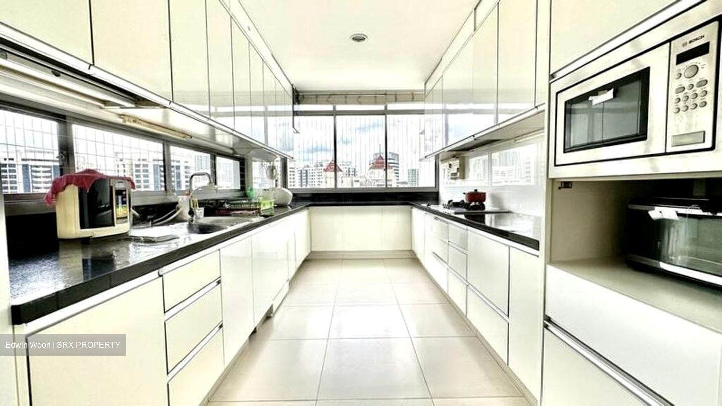 Latitude (D10), Condominium #510536621